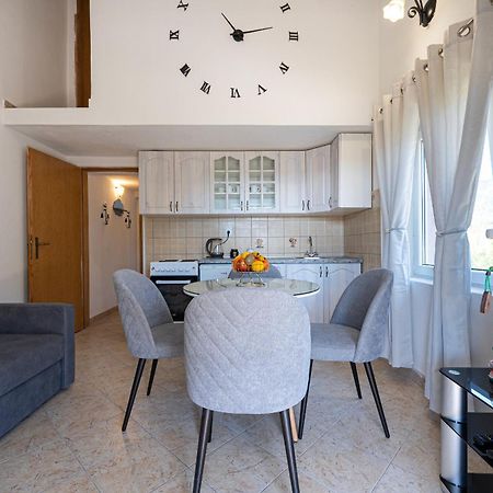 Apartments Ivo Bozinovic Tivat Buitenkant foto